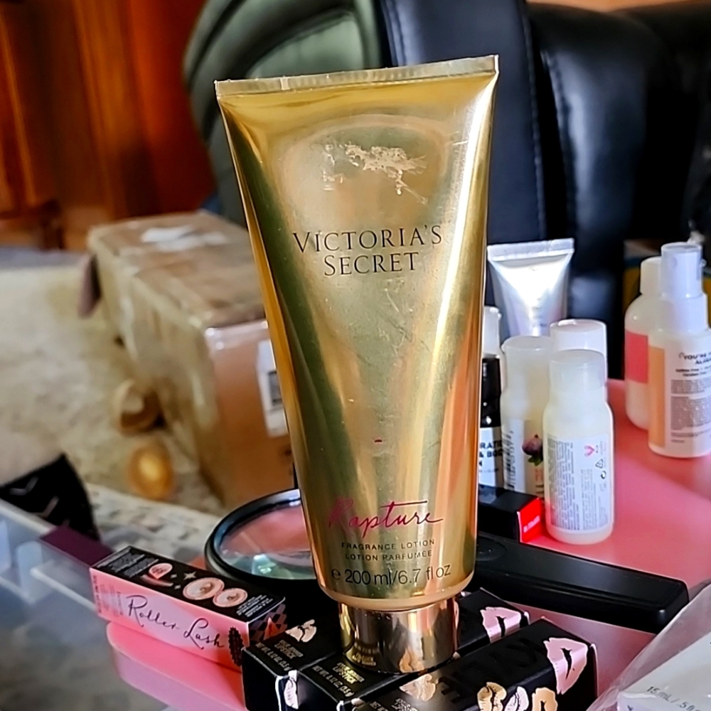 Rapture body lotion